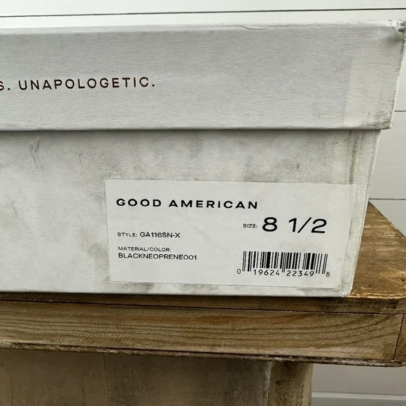 NIB Good American Ankle Black Stiletto Heeled Booties Style GA116SN-X Size 8.5